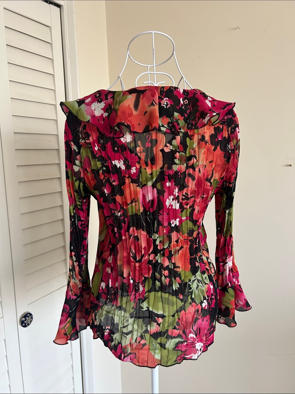 Size M | Allison Taylor | Black Floral Ruffle V-Neck Blouse with Pink & Green - Picture 4 of 11